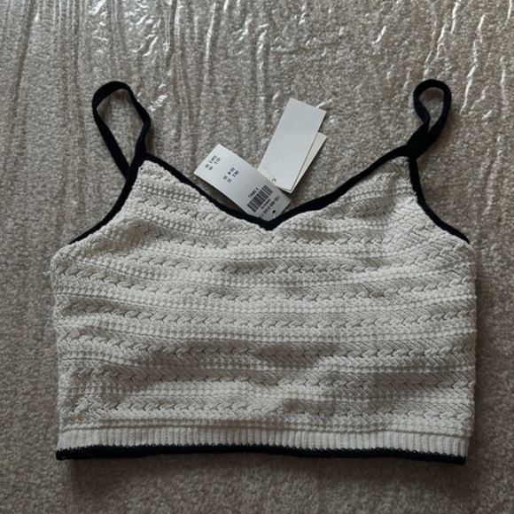 NWT Abercrombie & Fitch Black And White Crochet Tank Crop Top - Misses XS - Picture 2 of 5